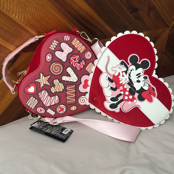 Minnie Mouse Heart Crossbody Hard Tag Loungefly Bag in Red & Pink - Picture 2 of 6